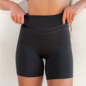 Vitality Pulse Volley Short - Midnight